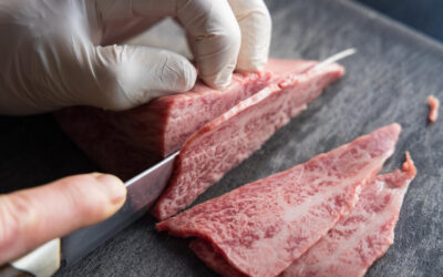 トモサンカク（友三角)