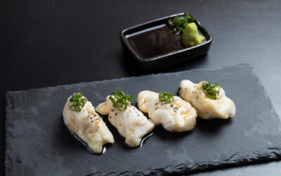 ポン酢ワサビで食べる塩ホルモン(牛小腸)